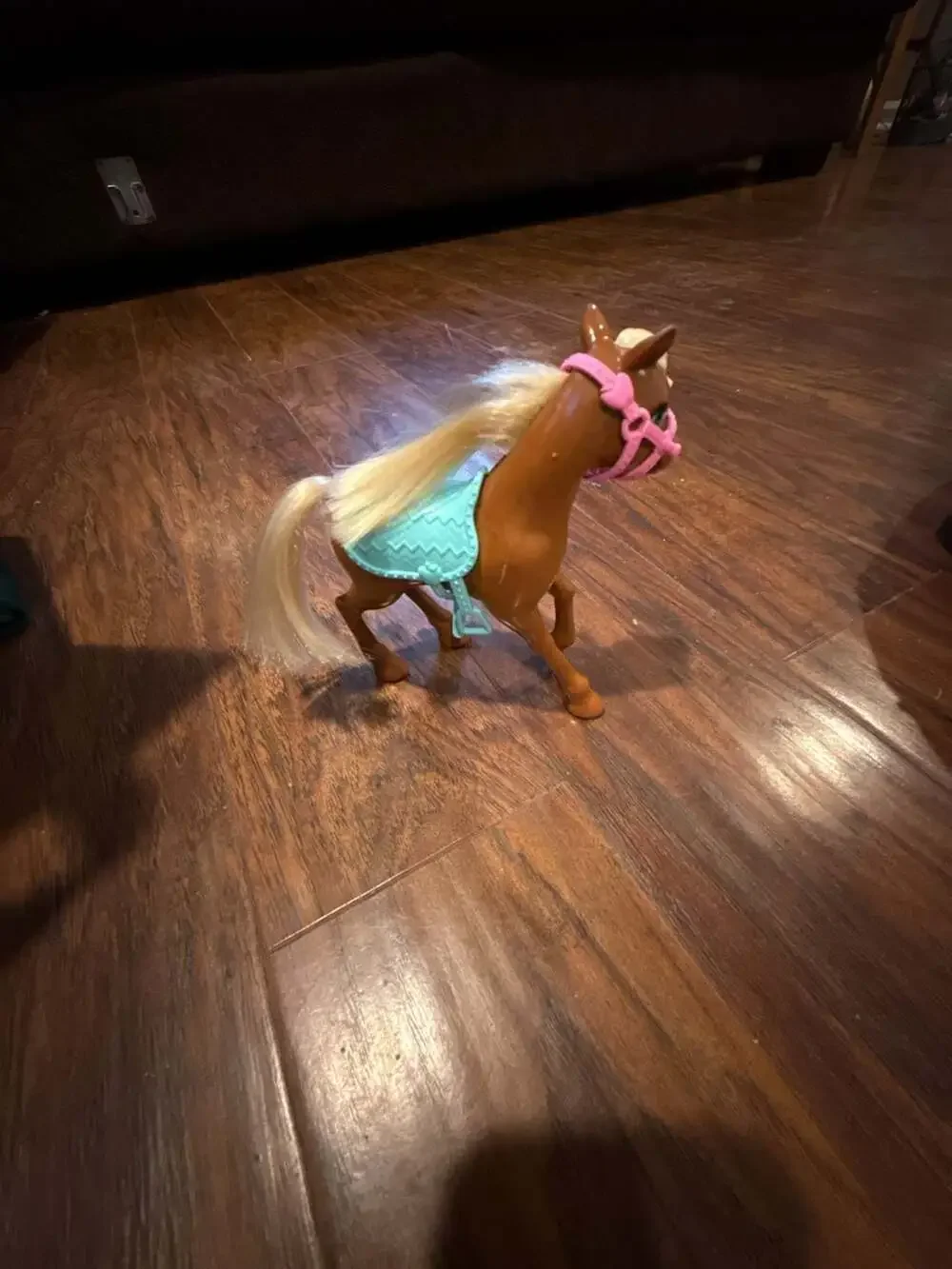 Barbie Club Chelsea Brown Pony Horse with Pink Halter and Blue Saddle